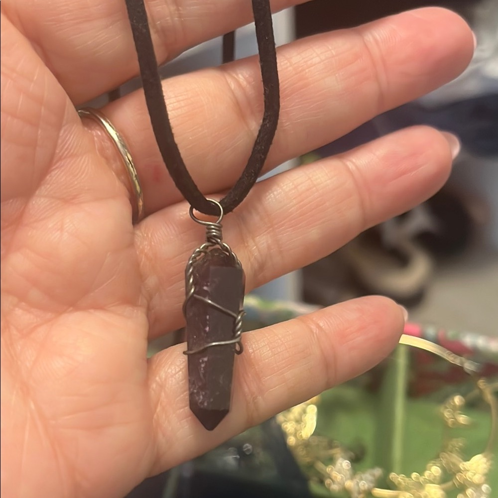 Elegant Purple Crystal Pendant Necklace
